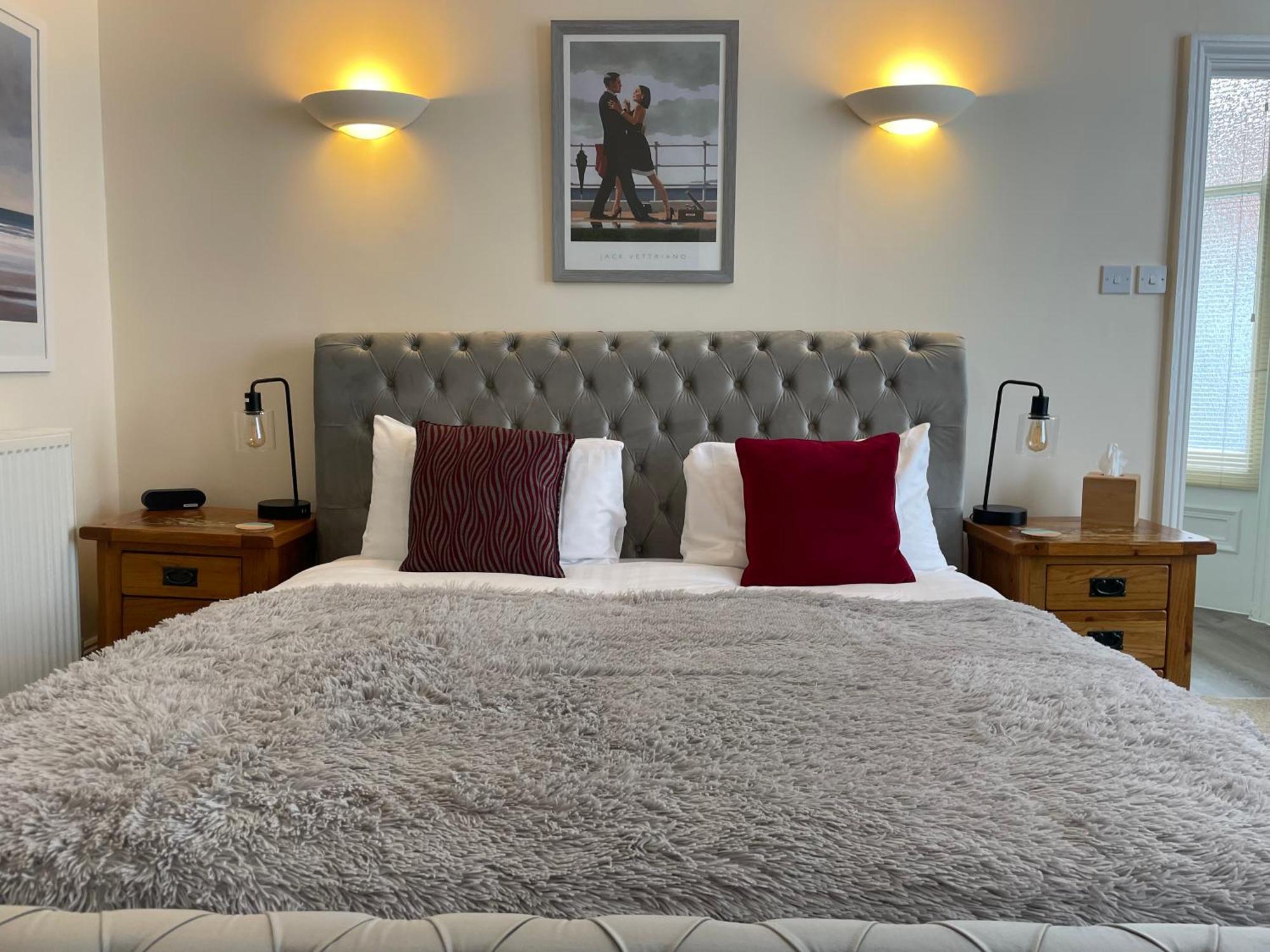 The Red Lion Hotel Cromer Eksteriør bilde The bedroom at The Old Post Office